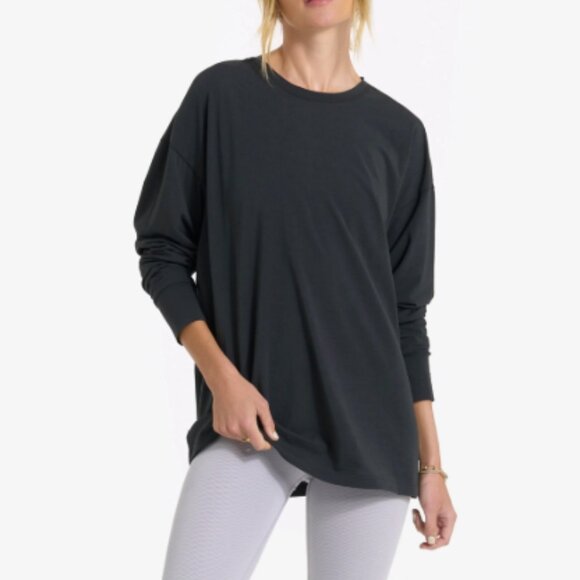 Vuori Tops - NWT VUORI Long-Sleeve Feather Tee Women's XS Washed Black Lounge Activewear Yoga